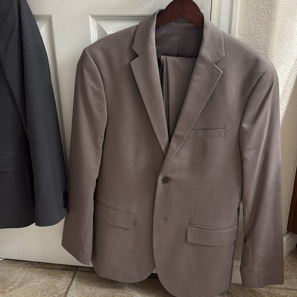 Men’s H&M suits - Picture 4 of 13
